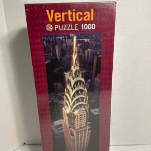 Heye Vertical Pulzzle~Chrysler Building a 1000 Piece. Brand New and Sealed